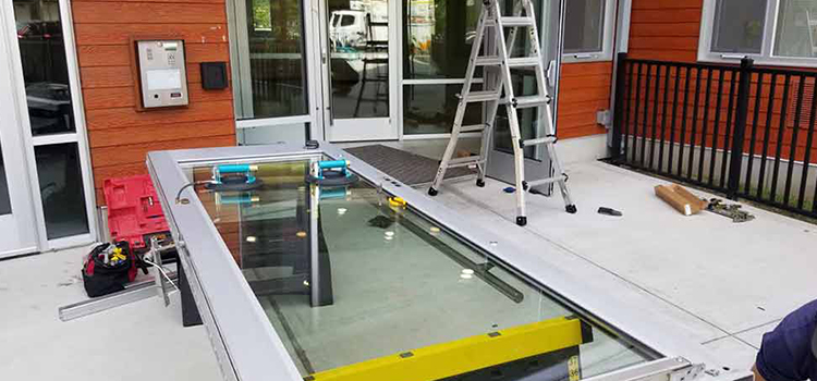 storefront door glass replacement Edgewater